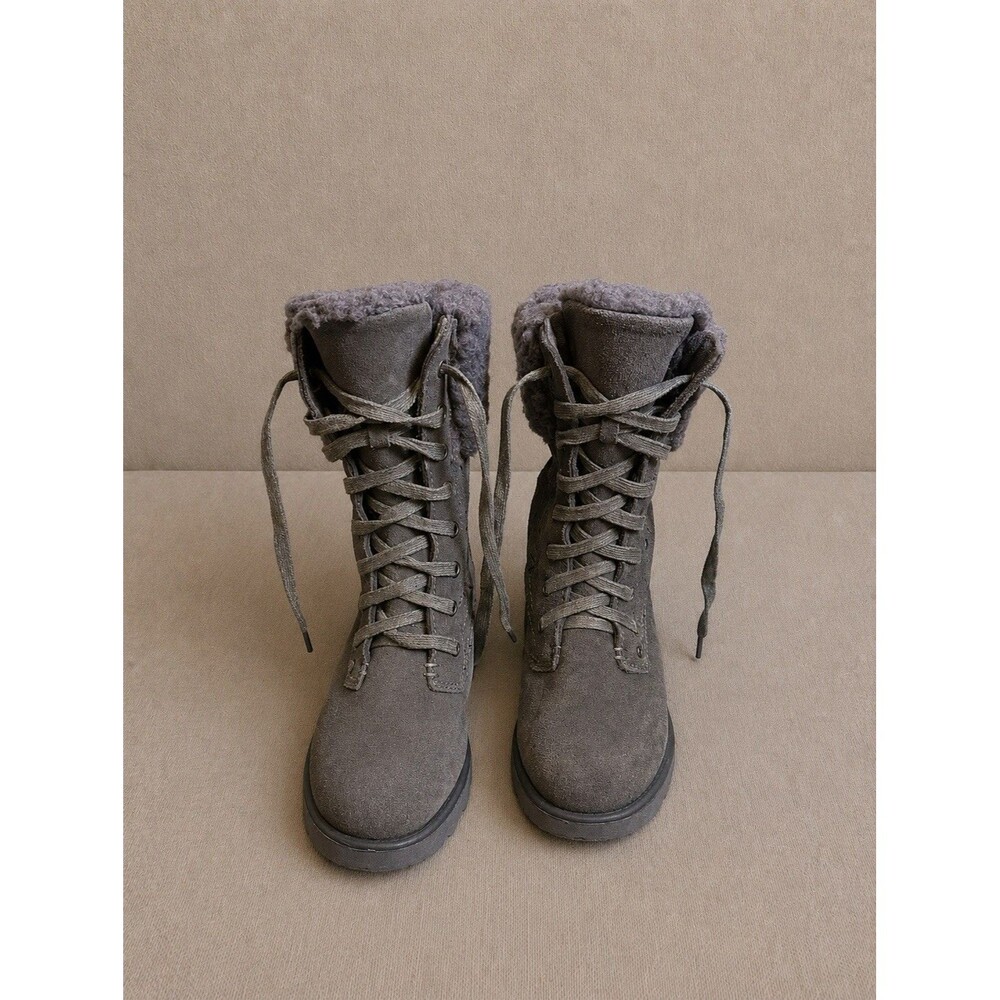 Bearpaw Youth Cozy Faux Fur Winter Boots Lace Up Outdoor Boots Size 1